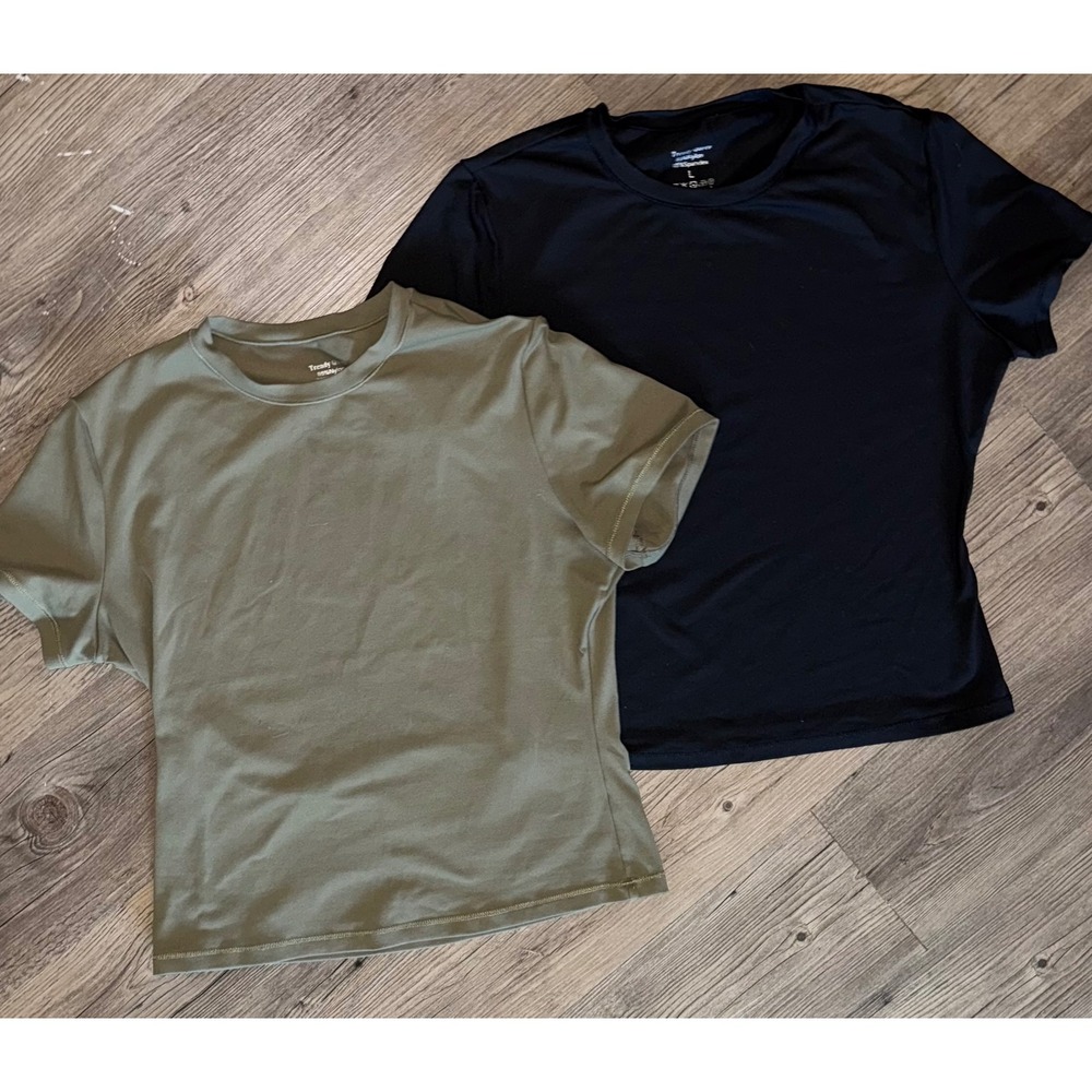 Trendy Queen Womens Athletic T-Shirt 2 Pack Olive Green Black Size L Slim Fit